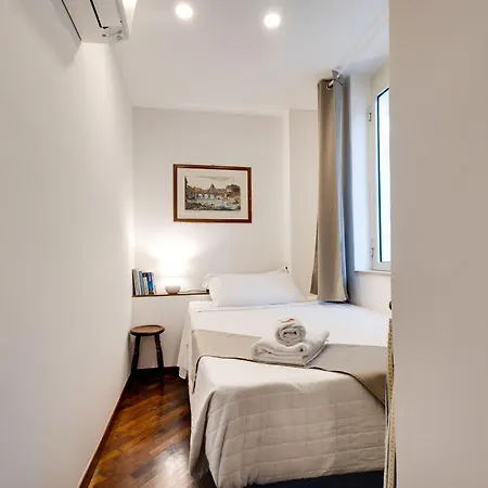 Clavdia Mini Flat בית הארחה